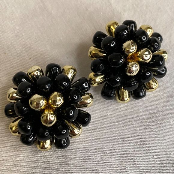 Cluster Earrings Black And Gold Bursts Clip Ons Lightweight - Picture 4 of 9